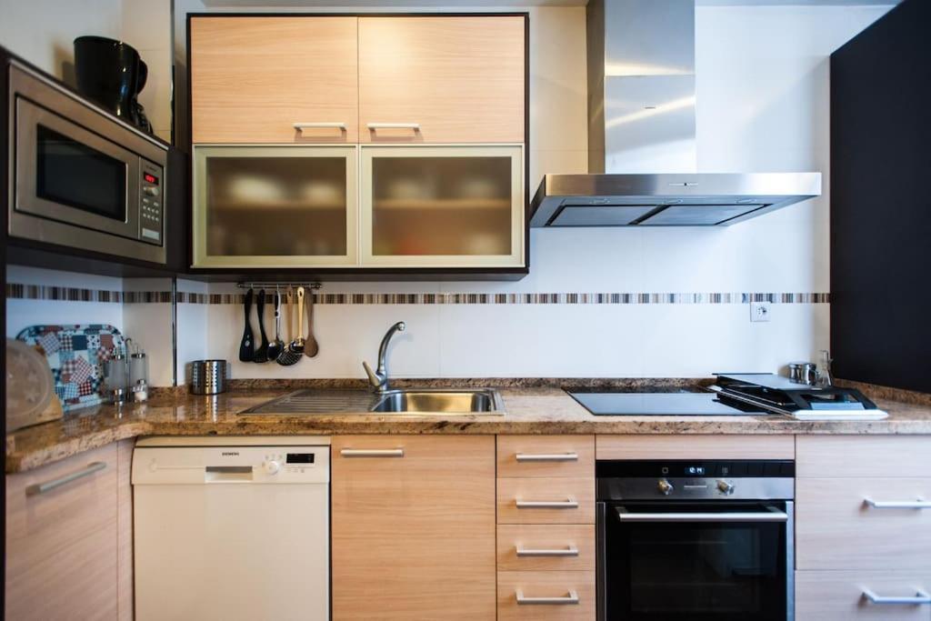 Apartament Amplio Piso En Nervion, Excelente Zona De La Ciudad. Sewilla Zewnętrze zdjęcie